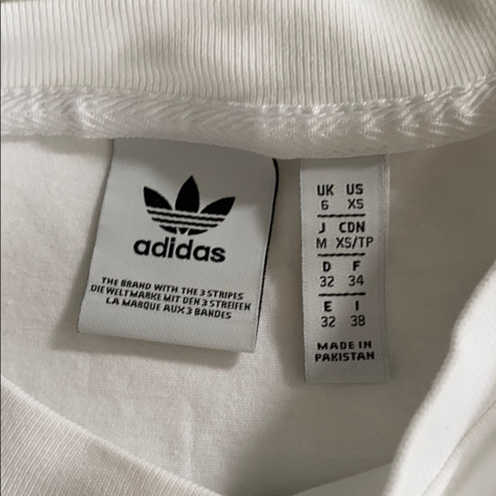 Adidas crop top - Picture 2 of 2